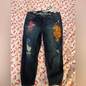 Torrid - Dark Wash Distressed Jeans - Tiger/Roses/ Bird